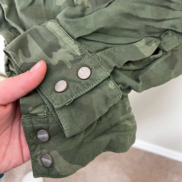 Sanctuary • Camo Button Down Shirt - Picture 4 of 8